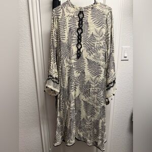 Elegant Black and Cream Leaf Patterned Shirt